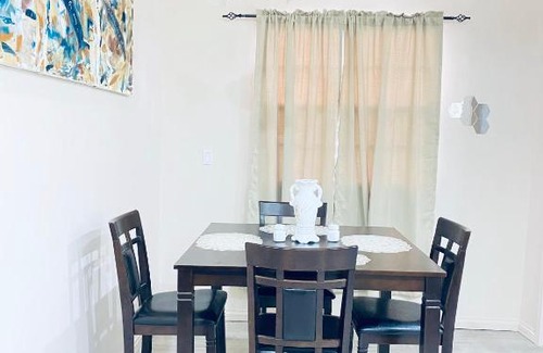 Providence Apartamento | Lovely Two Bedroom Apartment in Providence