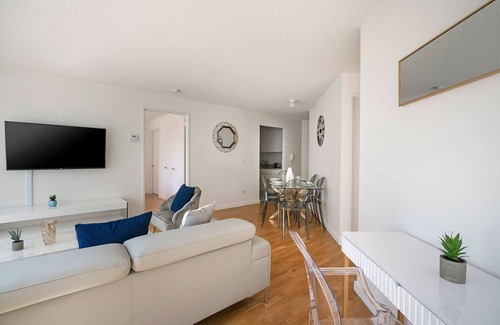 Upper East Side Apartamento | Lovely UES Luxury 2 Bed w/Gym, Pool,Laundry #6160