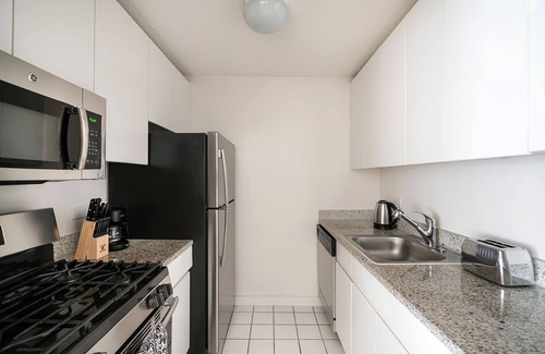 Upper East Side Apartamento | Lovely UES Luxury 2 Bed w/Gym, Pool,Laundry #6160