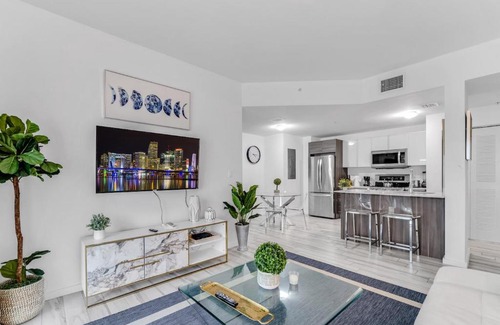 Midtown Apartamento | Lovely Unit Mins from Wynwood with Free Parking