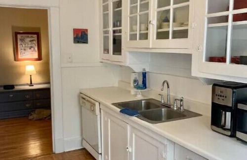 Vicksburg Apartamento | Lovely Upstairs 3 Bedroom Apartment
