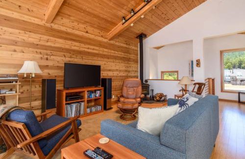 Sea Ranch Casa | Lovely Views - Walk To Shell Beach