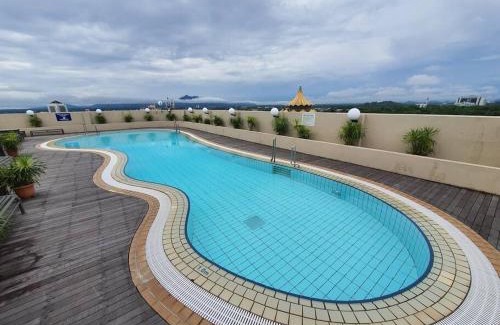 Kampung Surabaya Apartamento | Lovely Waterfront Riverbank Suite with Pool A2