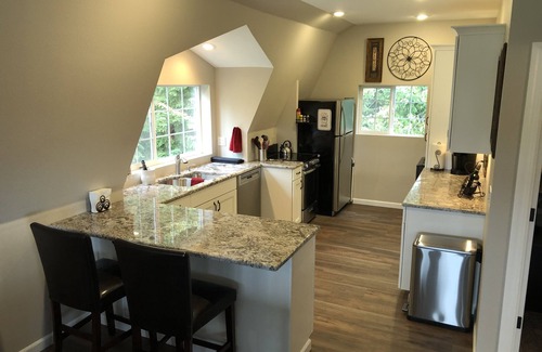 Sherwood Casa | Lovely "Wine Country Casita" - Private Guesthouse, Beautiful Views