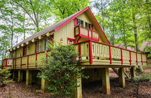 Pine Mountain Chalet De Esquí | Lovely wooded view chalet is your weekend escape!