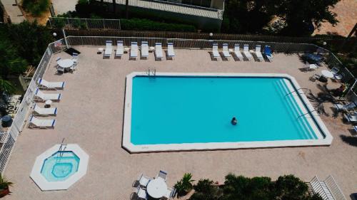 Fort Myers Beach Apartamento | Lover's Key Beach Club by Check-In Vacation Rentals