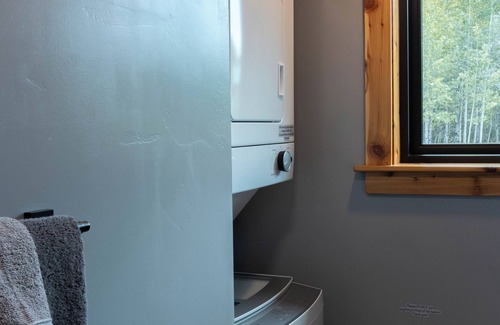 Driggs Cabina | Lover's Lane Cabin for Two