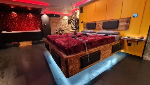 Bargemon Apartamento | LOVEROOM "Des Chaines Les Passions"