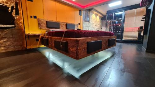Bargemon Apartamento | LOVEROOM "Des Chaines Les Passions"