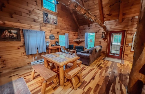 Laurelville Cabina | Lovers Loft Cabin-Cabaña-Baño Privado-Estándar