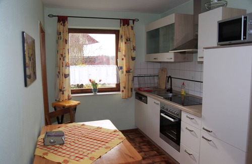 Bittelschieß Condominio | Apartamento amueblado con gusto en el campo