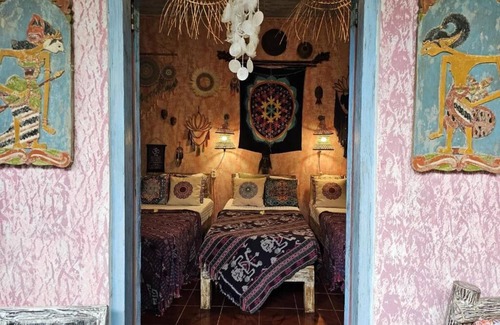 Lovina Hotel | Lovina Loca