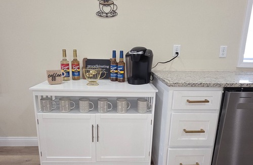 Bowling Green Casa | Loving Union Stay at Sunnyside Spacious 5-bedroom house Bowling Green-Sleeps 11