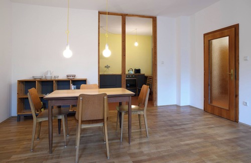 Eigenheimsiedlung Casa | Lovingly renovated 60s bungalow in the Vienna Woods near Vienna