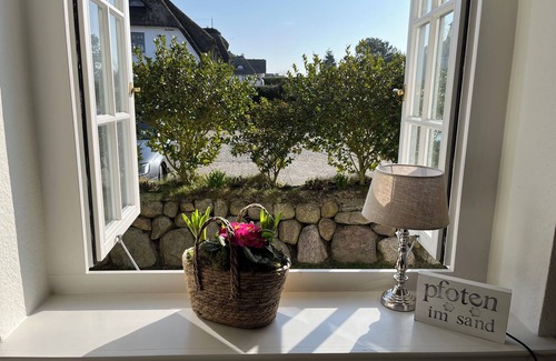 Keitum Apartamento | Lovingly renovated "Baileys Hüs" in picturesque Keitum on Sylt.