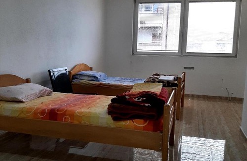 Mitrovicë Apartamento | Low-Cost City Studio