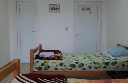 Mitrovicë Apartamento | Low-Cost City Studio