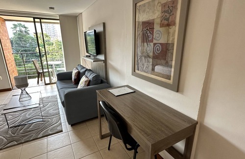Patio Bonito Apartamento | Hermoso Apartaestudio con Balcón