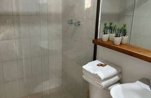 Patio Bonito Apartamento | Hermoso Apartaestudio con Balcón