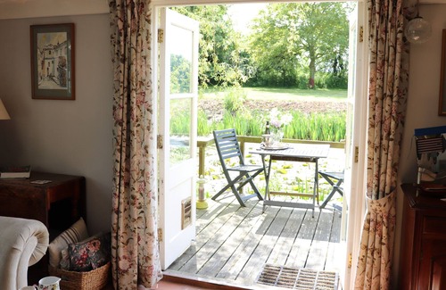 Diss Cabaña | Low Farm Cottages