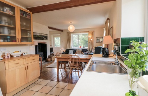 Hartoft Cabaña | LOW MUFFLES BRIDGE, family friendly, with open fire in Pickering