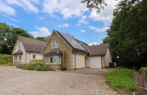Chipping Casa | Low Orchard House