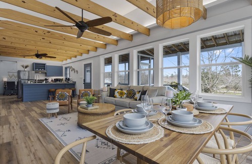 Waveland Casa | Low Tide Beach Home - 8 minute walk to beach - Hot Tub and Fire Pit