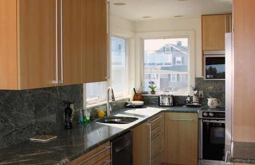 Biddeford Pool Casa | Low Tide: Oceanfront Bliss BOOK NOW & SAVE. THIS DISCOUNT WILL NOT LAST.