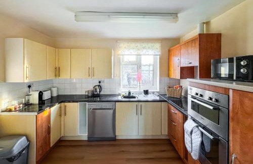 Howlett End Casa | Lowal House - Uk46054