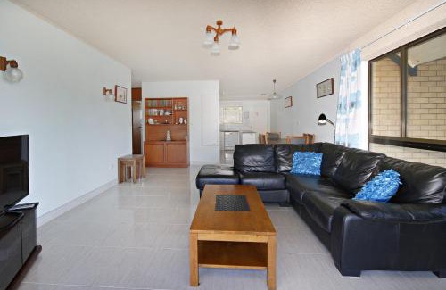 Caloundra Apartamento | Lowanna Unit 10 24 Bulcock Beach Esplanade Bulcock Beach