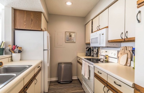 Beachwalk Condominio | Lowcountry Meets Coastal! King Bed! 2nd Floor View
