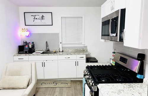 Highlands Casa | Lowell Entire Home near UMASS
