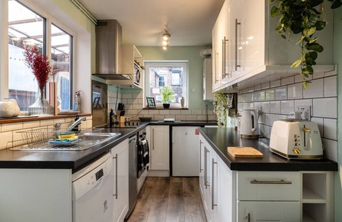 Pontrilas Casa | Lowell Street - Cosy 2 Bedroom Home in Worcester