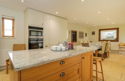 Aston Cabaña | Lower Farm Barn