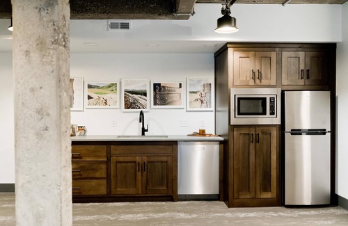 Logan Apartamento | Lower Flat Luxury Suite - 920 SQ FT - Launchpad perfecto para cualquier aventura