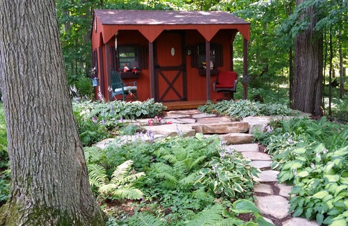Wausau Casa | Nivel inferior, renovado, impecable, garaje privado, View Granite Peak, con licencia,