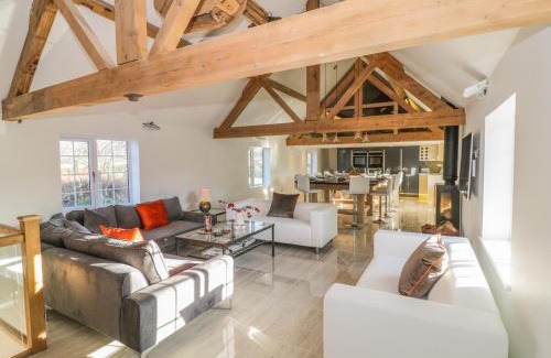 Broadwas Casa | Lower Tundridge Cottage