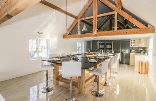 Broadwas Casa | Lower Tundridge Cottage