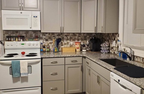 Fargo Apartamento | Lower Unit-Hawthorne Area-15 min walk 2 Dwtn Fargo