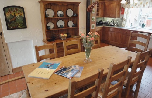 Colyton Cabaña | Lower Wadden Farmhouse and Annexe, SOUTHLEIGH