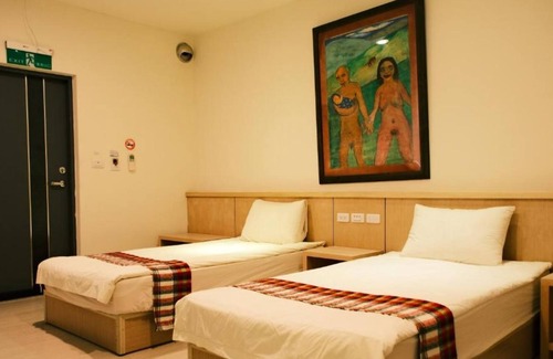 Donghe Cama Y Desayuno | LowPressure restaurant & surf guesthouse