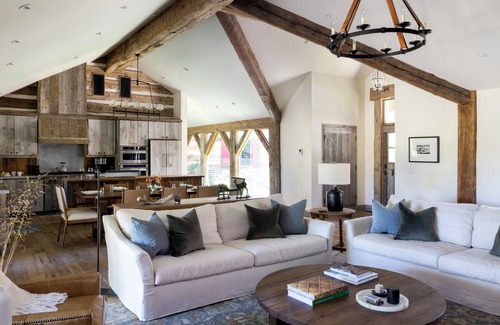Moose Wilson Road Casa | LPJH | Cabin Fever | Secluded Luxury Cabin Minutes from World-Class Skiing