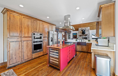 Victor Casa | LPJH: Enjoy a Peaceful Week in the Tetons Away from Crowded Jackson Hole!