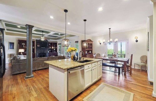 Ellijay Cabina | LR Views/HotTub/FastWIFI/Families/Hiking/Orchards