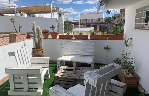 San Bartolome Apartamento | LR2 Private Terrace & Parking Right in the city Center