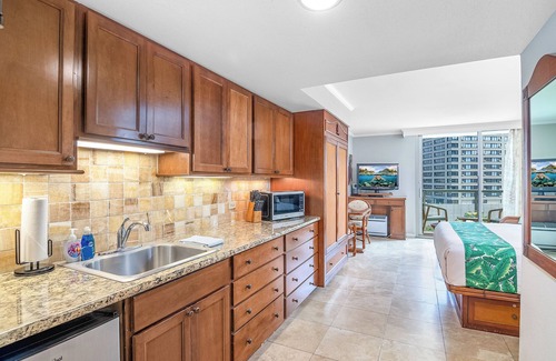 Waikiki Apartamento | Luana Waikiki by Tropical Escapes Realty