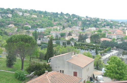 Apt Apartamento | Luberon Apt apartamento grande F4