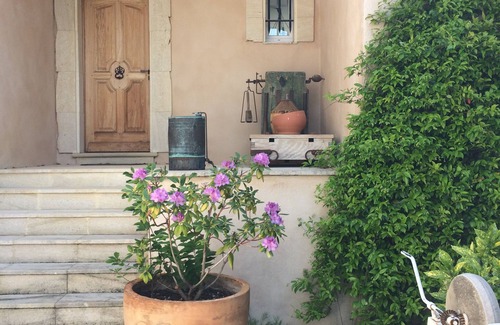 Cavaillon Casa | LUBERON Hermosa casa provenzal con aire acondicionado y piscina privada en el campo