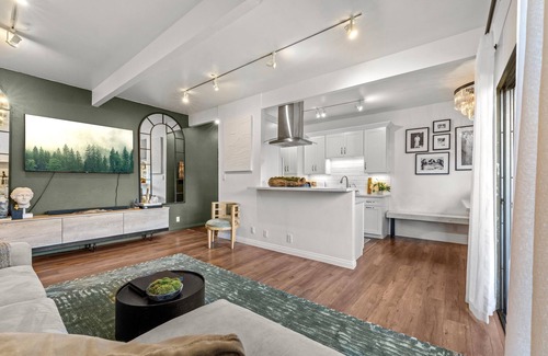 Valley Village Apartamento | Luca's Tree Flat! The 1bed condo in Studio City/ Valley Village