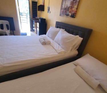 Lucena Apartamento | Lucena Meg's Studio Apmnt Deluxe rm-Near SM-Wifi